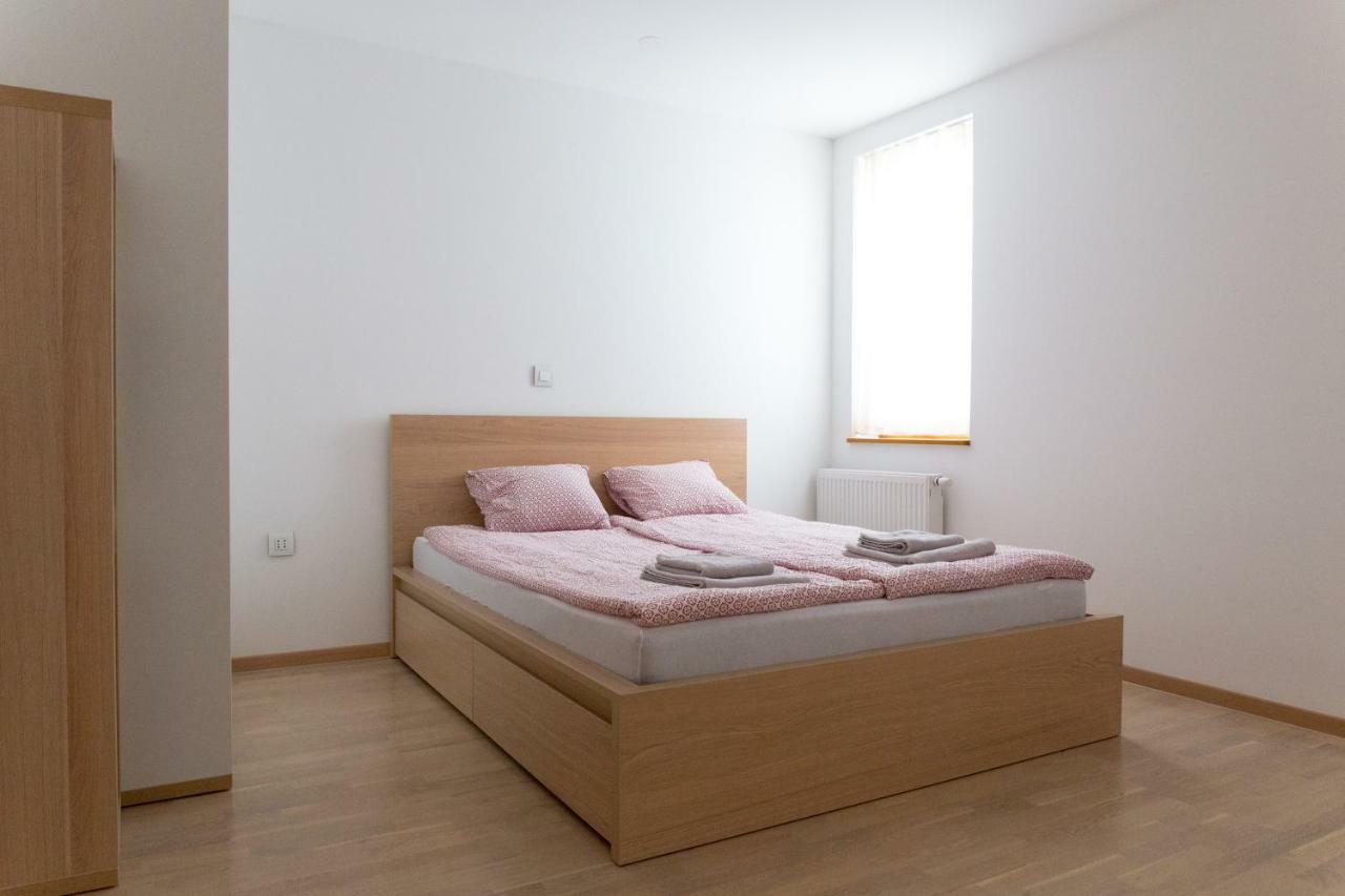 Auredius Deluxe Apartment 크라니스카고라 외부 사진